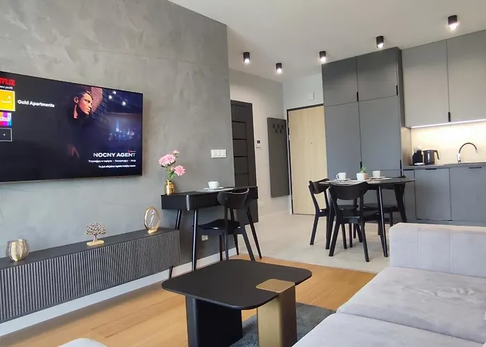 Gold Panorama Kwiatkowskiego Apartment Rzeszow